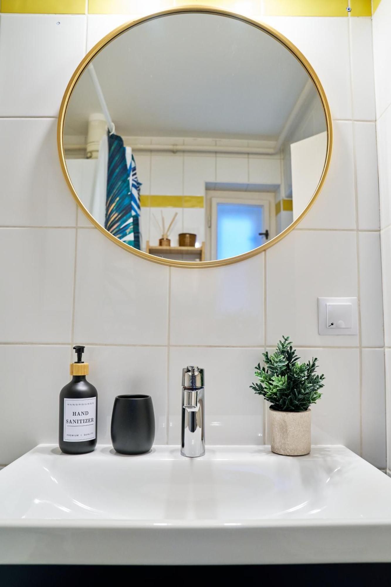 Animal Planet By Stn Apartment Budapest Luaran gambar